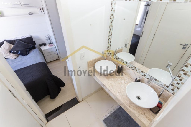 Imagem Casa com 4 Quartos à Venda, 210 m² em Campo Comprido - Curitiba