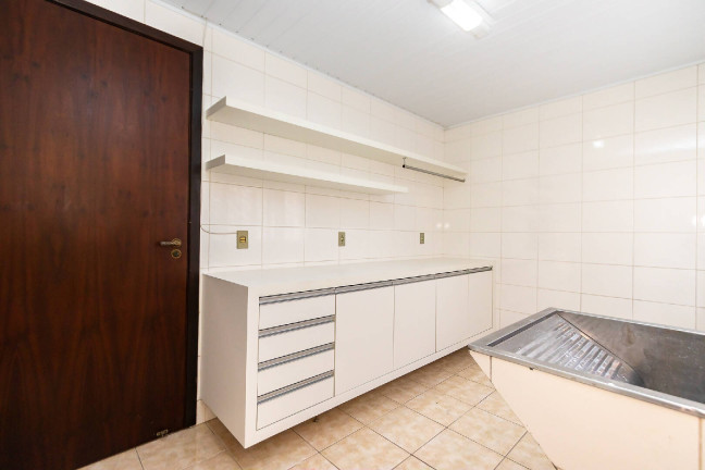Imagem Casa com 5 Quartos à Venda, 298 m² em Santa Cândida - Curitiba Imagem Casa com 5 Quartos à Venda, 298 m² em Santa Cândida - Curitiba