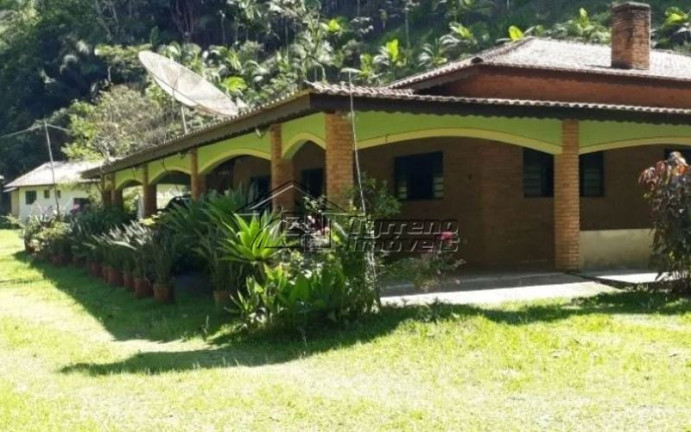 Imóvel à Venda, 1.000 m² em Costinha - São José Dos Campos