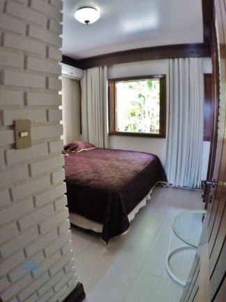 Imagem Casa com 4 Quartos à Venda, 450 m² em João Paulo - Florianópolis Imagem Casa com 4 Quartos à Venda, 450 m² em João Paulo - Florianópolis