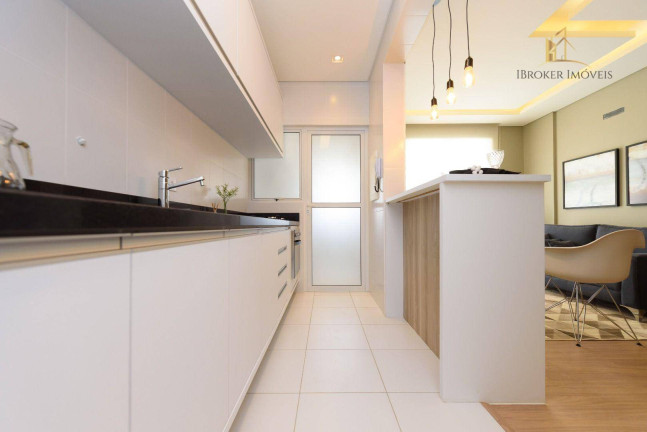 Imagem Apartamento com 3 Quartos à Venda, 77 m² em Mercês - Curitiba