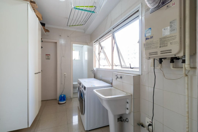 Imagem Apartamento com 3 Quartos à Venda, 195 m² em Moema - São Paulo
