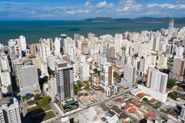 Imagem Apartamento com 3 Quartos à Venda, 123 m² em Meia Praia - Itapema Imagem Apartamento com 3 Quartos à Venda, 123 m² em Meia Praia - Itapema