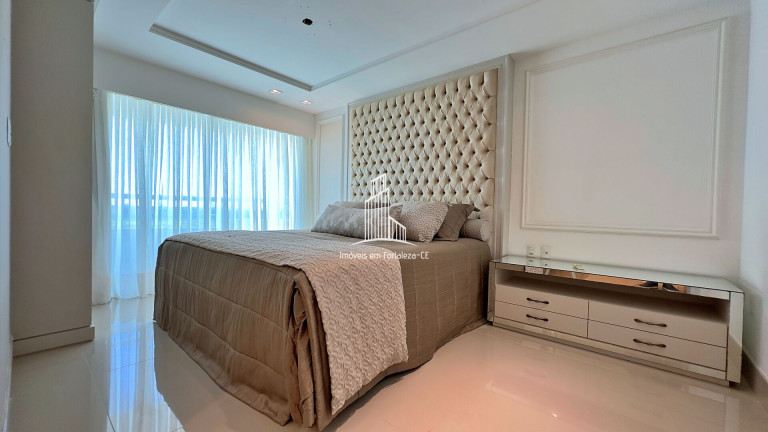 Imagem Apartamento com 4 Quartos à Venda, 232 m² em Dionisio Torres - Fortaleza