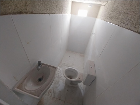 Casa com 2 Quartos para Alugar, 59 m² em Parangaba - Fortaleza