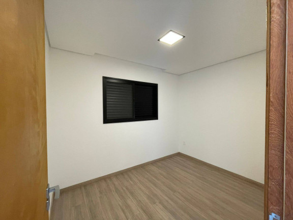 Imagem Casa de Condomínio com 3 Quartos à Venda, em Horto Florestal - Sorocaba Imagem Casa de Condomínio com 3 Quartos à Venda, em Horto Florestal - Sorocaba