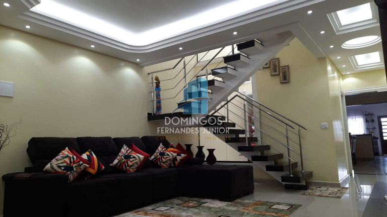 Imagem Casa com 3 Quartos à Venda, 190 m² em Vila Carmosina - São Paulo Imagem Casa com 3 Quartos à Venda, 190 m² em Vila Carmosina - São Paulo