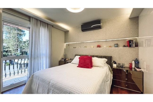 Imagem Casa com 4 Quartos à Venda,  em Alto Da Boa Vista - São Paulo
