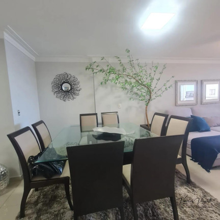 Imagem Apartamento com 5 Quartos para Temporada, 218 m² em Centro - Balneário Camboriú