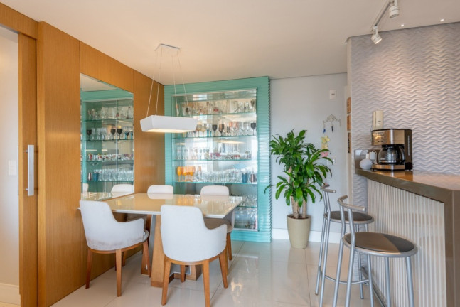 Imagem Apartamento com 2 Quartos à Venda, 76 m² em Petrópolis - Porto Alegre