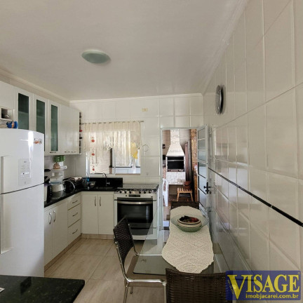 Imagem Casa de Condomínio com 2 Quartos à Venda, 152 m² em Cidade Salvador - Jacareí