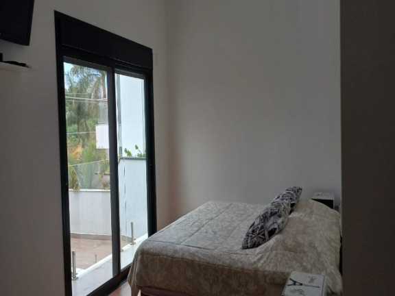 Imagem Casa com 3 Quartos para Alugar ou Temporada, 265 m² em Medeiros - Jundiaí Imagem Casa com 3 Quartos para Alugar ou Temporada, 265 m² em Medeiros - Jundiaí