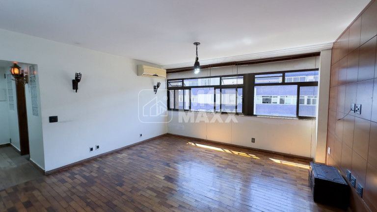 Imagem Apartamento com 3 Quartos à Venda, 120 m² em Asa Sul - Brasília