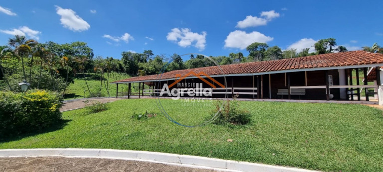 Imagem Imóvel com 3 Quartos à Venda, 200 m² em Zona Rural - Serra Negra Imagem Imóvel com 3 Quartos à Venda, 200 m² em Zona Rural - Serra Negra