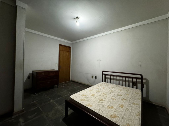 Imagem Casa com 3 Quartos à Venda, 210 m² em Setor Campinas - Goiânia