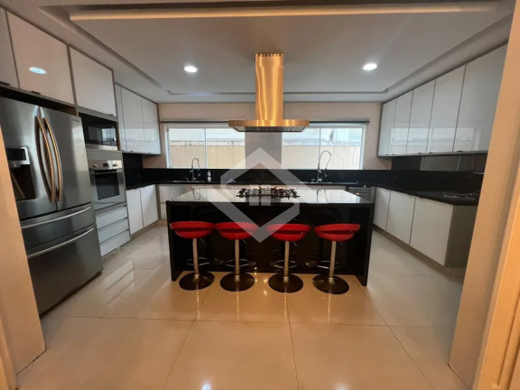 Imagem Casa com 4 Quartos à Venda, 350 m² em Barra Da Tijuca - Rio De Janeiro Imagem Casa com 4 Quartos à Venda, 350 m² em Barra Da Tijuca - Rio De Janeiro