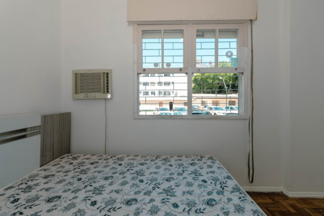 Imagem Imóvel com 2 Quartos à Venda, em Petrópolis - Porto Alegre Imagem Imóvel com 2 Quartos à Venda, em Petrópolis - Porto Alegre