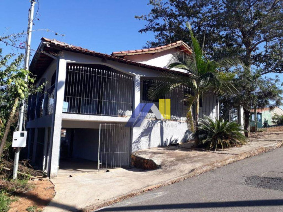 Casa com 3 Quartos para Alugar, 100 m² em Faisqueira - Pouso Alegre