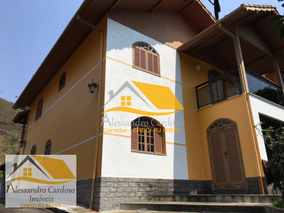 Imagem Casa com 3 Quartos à Venda, 140 m²