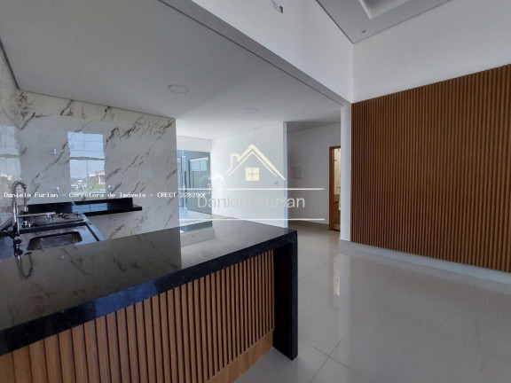 Imagem Casa de Condomínio com 3 Quartos à Venda, 115 m² em Condomínio Terras De São Francisco - Sorocaba Imagem Casa de Condomínio com 3 Quartos à Venda, 115 m² em Condomínio Terras De São Francisco - Sorocaba