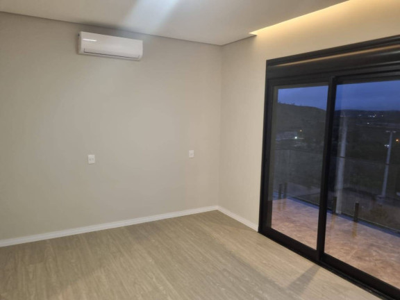 Imagem Casa com 3 Quartos à Venda, 234 m² em Cézar De Souza - Mogi Das Cruzes Imagem Casa com 3 Quartos à Venda, 234 m² em Cézar De Souza - Mogi Das Cruzes