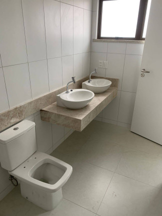 Imagem Casa com 5 Quartos à Venda,  em Cidade Alpha - Eusébio