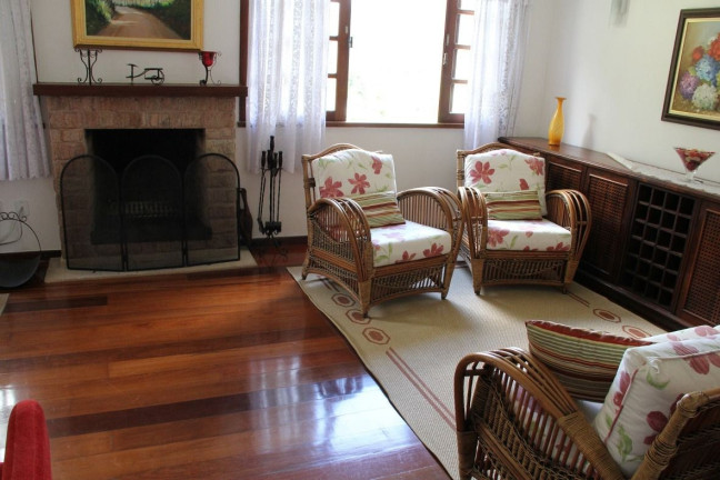 Imagem Casa com 6 Quartos à Venda, 300 m² em Comary - Teresópolis Imagem Casa com 6 Quartos à Venda, 300 m² em Comary - Teresópolis