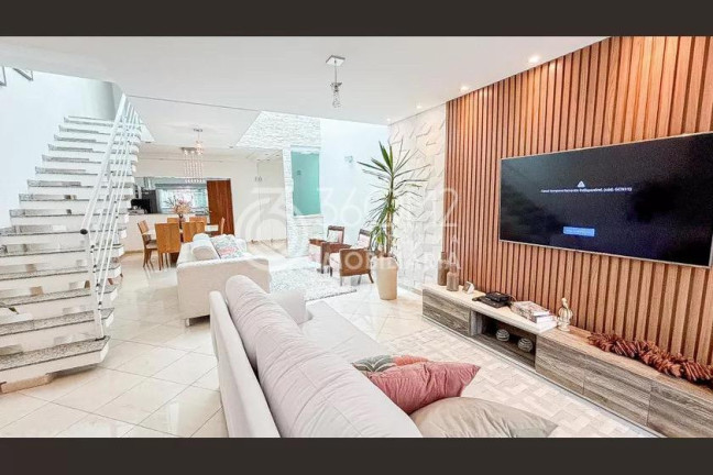 Imagem Casa com 3 Quartos à Venda, 120 m² em Vila Floresta - Santo André Imagem Casa com 3 Quartos à Venda, 120 m² em Vila Floresta - Santo André