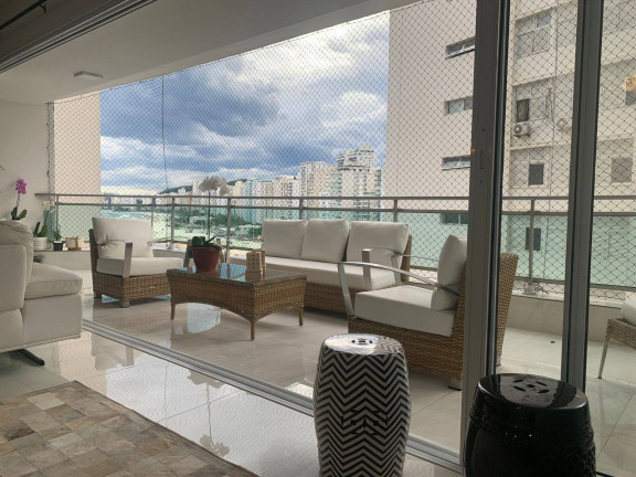 Apartamento com 4 Quartos à Venda,  em Pitangueiras - Guarujá