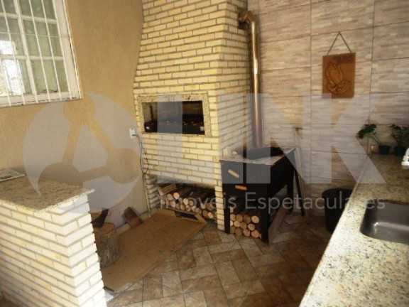 Imagem Casa com 3 Quartos à Venda, 200 m² em Jardim Itu - Porto Alegre Imagem Casa com 3 Quartos à Venda, 200 m² em Jardim Itu - Porto Alegre