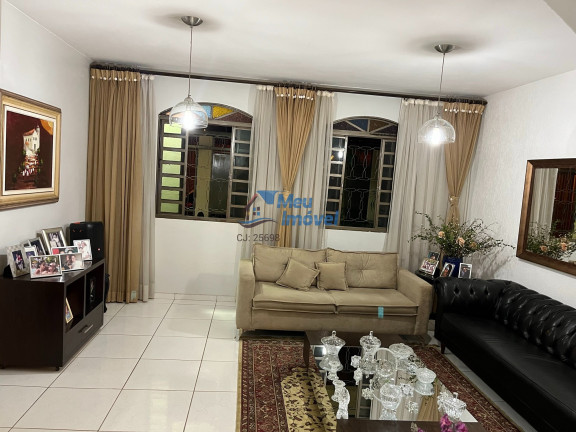 Casa com 3 Quartos à Venda, 250 m² em Guará Ii - Brasília