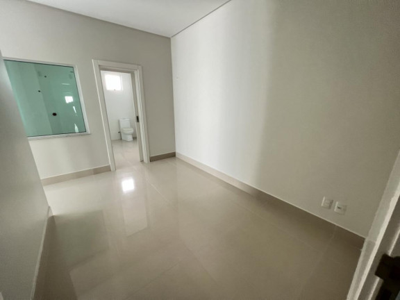 Imagem Apartamento com 4 Quartos à Venda, 240 m² em Meia Praia - Itapema Imagem Apartamento com 4 Quartos à Venda, 240 m² em Meia Praia - Itapema