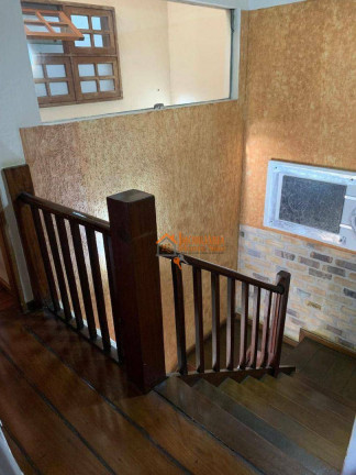 Imagem Casa com 4 Quartos à Venda, 216 m² em Vila Rosália - Guarulhos Imagem Casa com 4 Quartos à Venda, 216 m² em Vila Rosália - Guarulhos