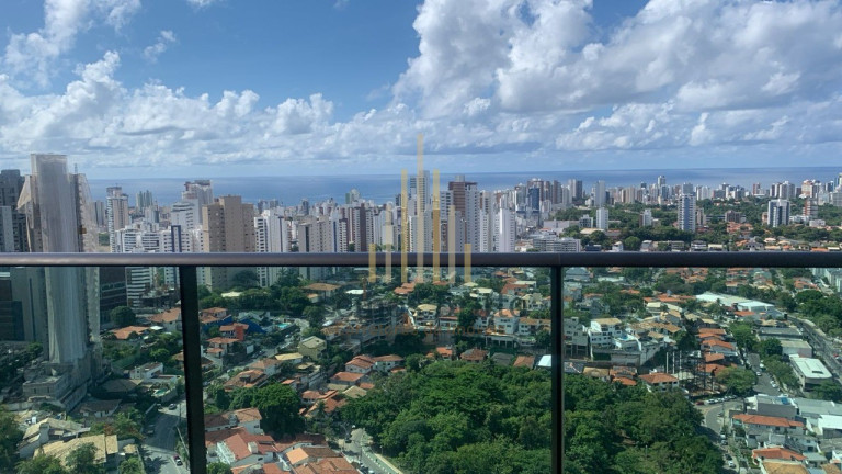 Imagem Imóvel com 4 Quartos à Venda, 10 m² em Caminho Das árvores - Salvador Imagem Imóvel com 4 Quartos à Venda, 10 m² em Caminho Das árvores - Salvador