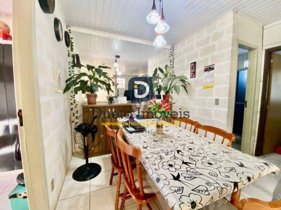 Imagem Casa com 2 Quartos à Venda, em Camobi - Santa Maria Imagem Casa com 2 Quartos à Venda, em Camobi - Santa Maria