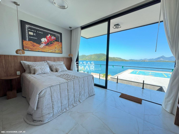 Imagem Imóvel com 7 Quartos à Venda, 1.500 m² em Itanema - Angra Dos Reis Imagem Imóvel com 7 Quartos à Venda, 1.500 m² em Itanema - Angra Dos Reis