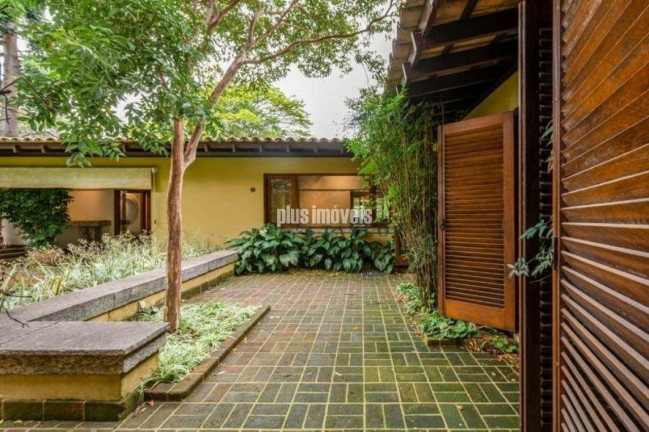 Imagem Casa com 4 Quartos para Alugar, 599 m² em Cidade Jardim - São Paulo Imagem Casa com 4 Quartos para Alugar, 599 m² em Cidade Jardim - São Paulo