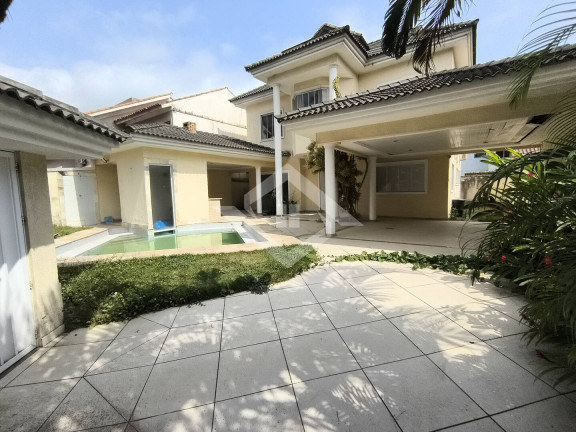 Casa com 4 Quartos à Venda, 330 m² em Vargem Pequena - Rio De Janeiro