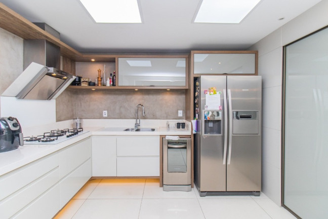 Imagem Casa com 3 Quartos à Venda, 241 m² em Agronomia - Porto Alegre