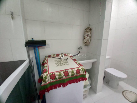 Imagem Apartamento com 2 Quartos à Venda, 71 m² em Pompéia - Santos