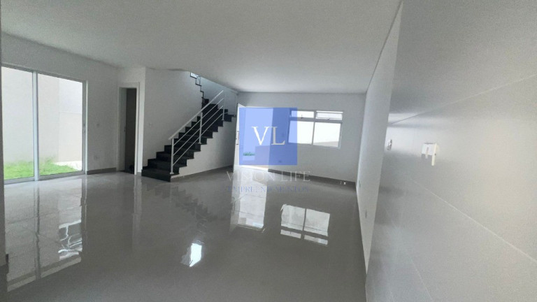 Imagem Casa com 3 Quartos à Venda, 120 m² em Xaxim - Curitiba