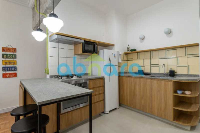 Imagem Apartamento com 2 Quartos à Venda, 70 m² em Copacabana - Rio De Janeiro