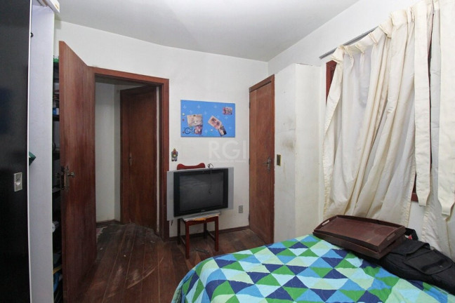Imagem Casa com 4 Quartos à Venda, 300 m² em Glória - Porto Alegre