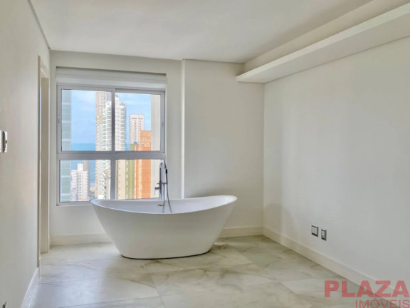 Imagem Apartamento com 3 Quartos à Venda, 167 m² em Centro - Balneário Camboriú