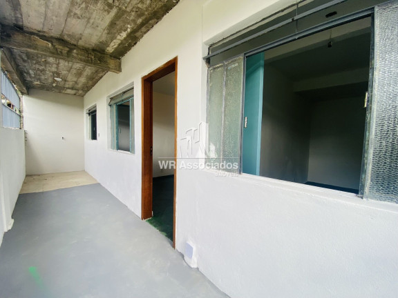 Casa com 2 Quartos à Venda, 67 m²
