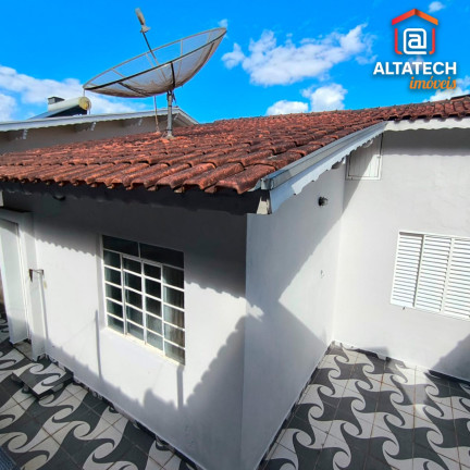 Imagem Casa com 3 Quartos à Venda, 106 m² em Vila Caio Junqueira - Poços De Caldas