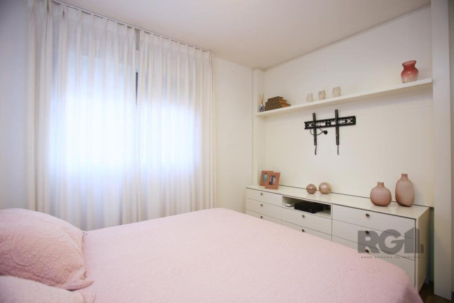 Imagem Apartamento com 2 Quartos à Venda, 67 m² em Menino Deus - Porto Alegre Imagem Apartamento com 2 Quartos à Venda, 67 m² em Menino Deus - Porto Alegre