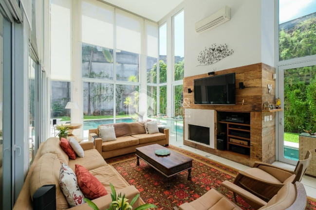Imagem Casa com 3 Quartos à Venda, 480 m² em Vila Madalena - São Paulo