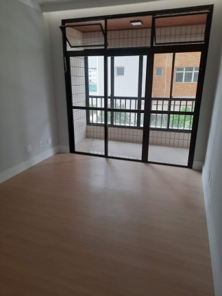 Imagem Apartamento com 3 Quartos à Venda, 130 m² em Gonzaga - Santos Imagem Apartamento com 3 Quartos à Venda, 130 m² em Gonzaga - Santos