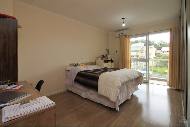 Imagem Casa com 3 Quartos à Venda,  em Guarujá - Porto Alegre